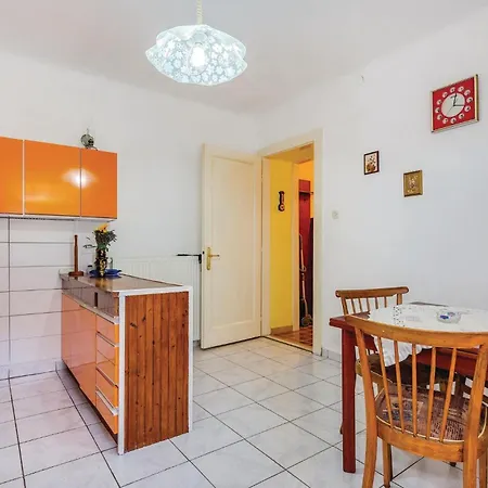 1 Bedroom Beautiful In Lejlighed *