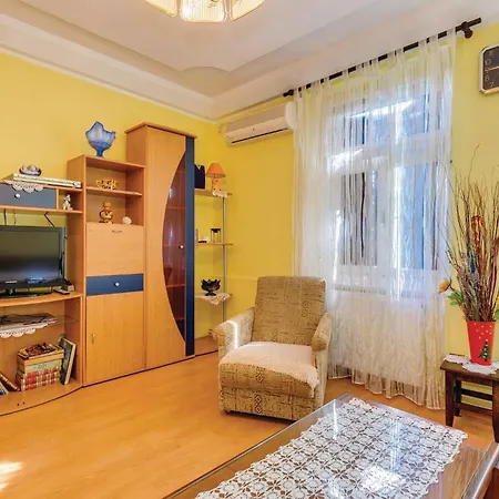 1 Bedroom Beautiful In Bakar
